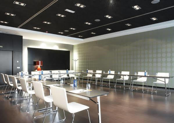 Confortel Atrium Hotel 4*