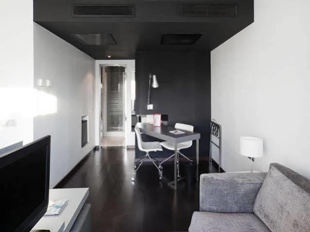 Confortel Atrium Hotel 4*