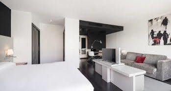 Confortel Atrium Hotel 4*